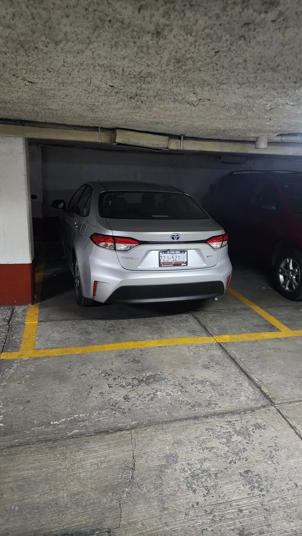 Estacionamiento Techado